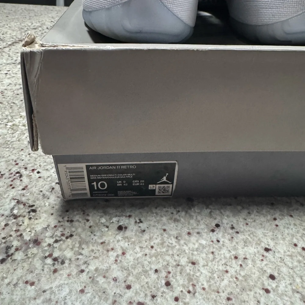 Air Jordan 11 Retro Cool Grey’s size 10 - Picture 6 of 9